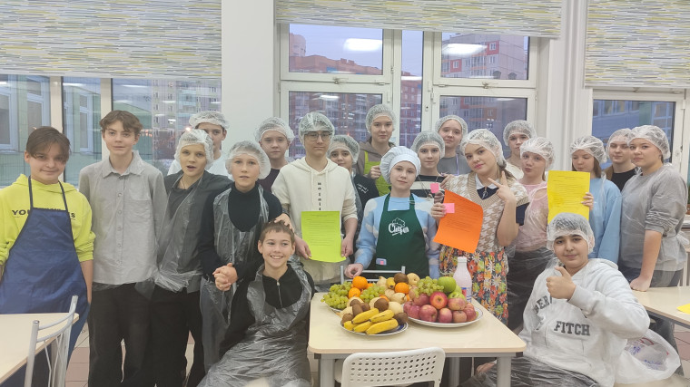 Практический урок на кухне. Делимся фото с одного из увлекательных уроков курса "Школа питания".